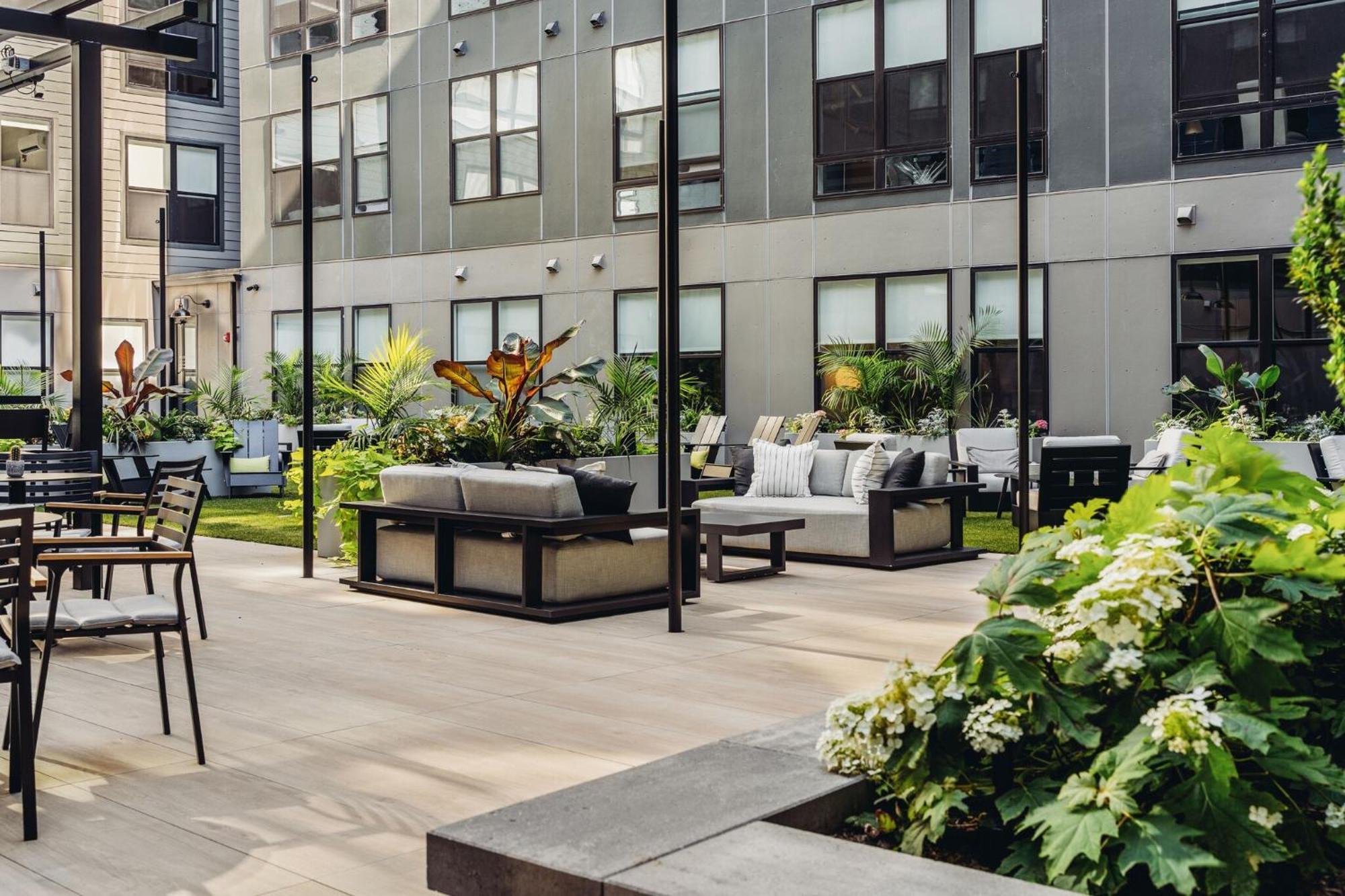 Luxury Apartments By Hyatus At The Asher Stamford Eksteriør bilde